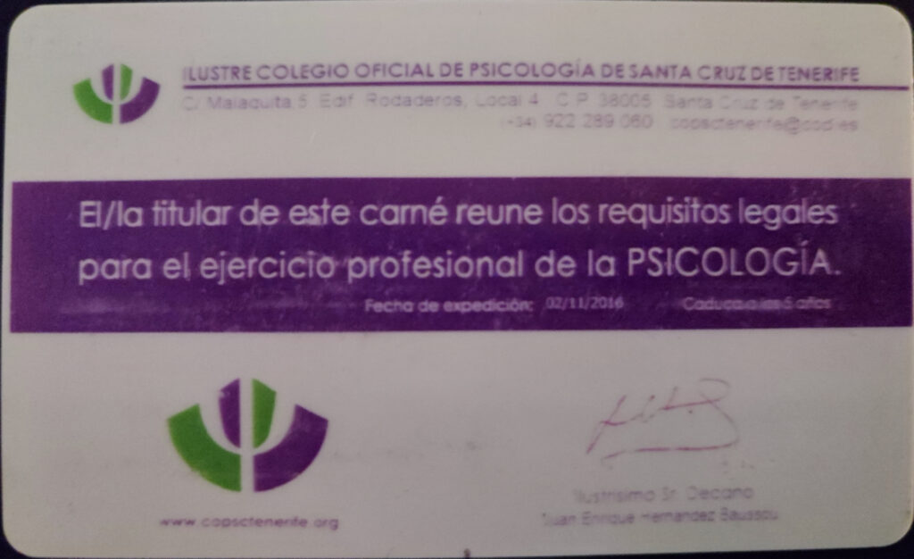 Foto carne de psicóloga colegiada por el reverso, de Lorena Castañeda Gutiérrez